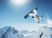 九游体育APP下载-赛道与球场，当布伦森接管F1街道赛，国王稳稳拿下广厦队