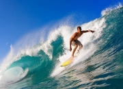 九游APP-赛道与球场，双星闪耀的争冠之夜