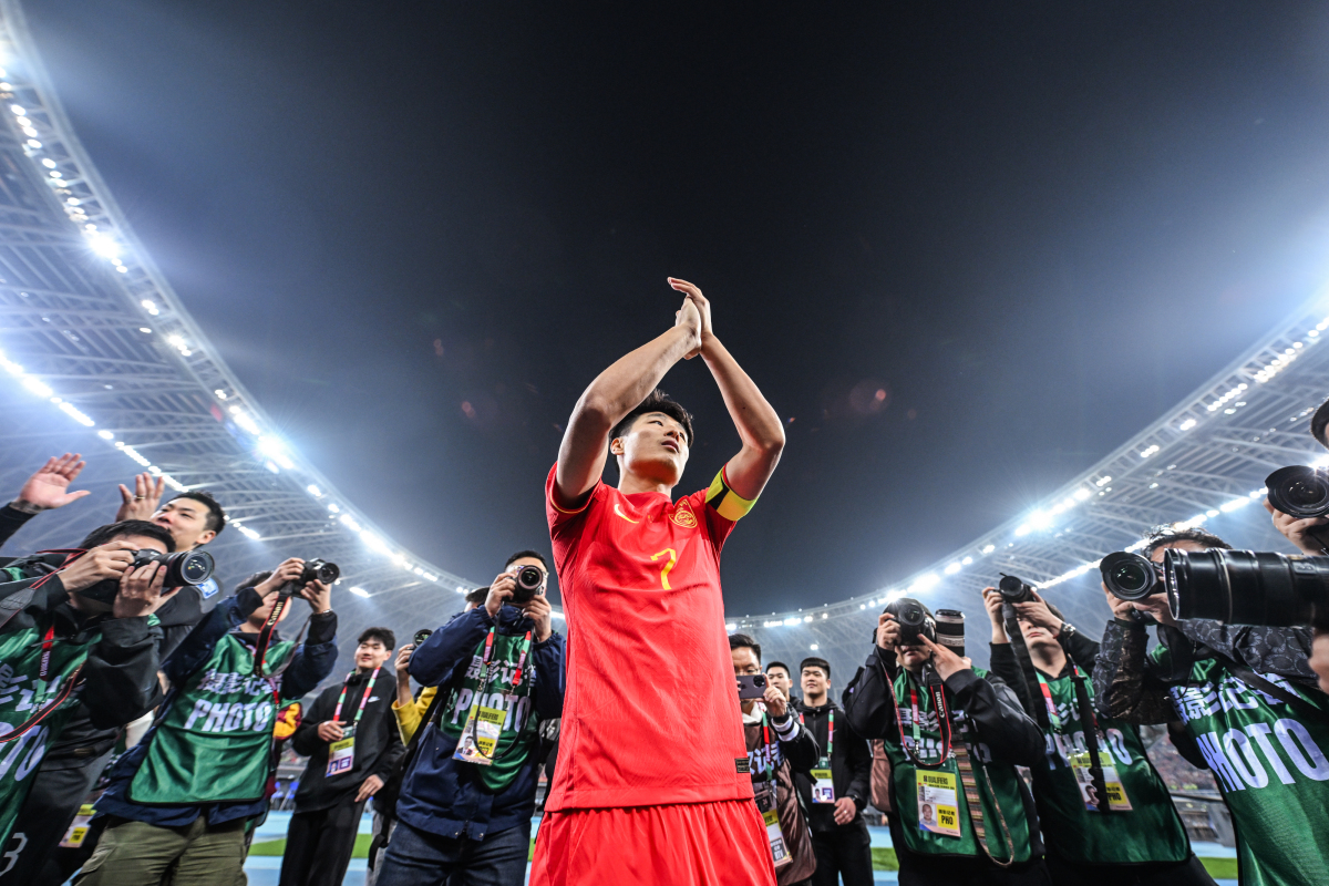 比赛中球员们的拼尽全力令人感动不已! 比赛中球员们的拼尽全力令人感动不已!