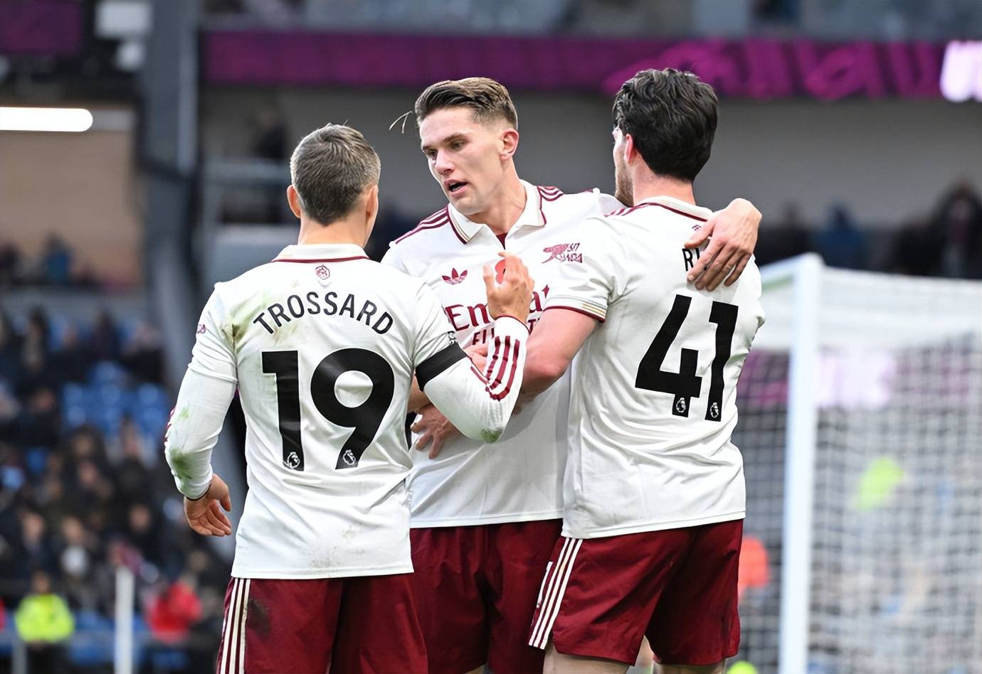 阿森纳客场-不敌伯恩利，失分危机