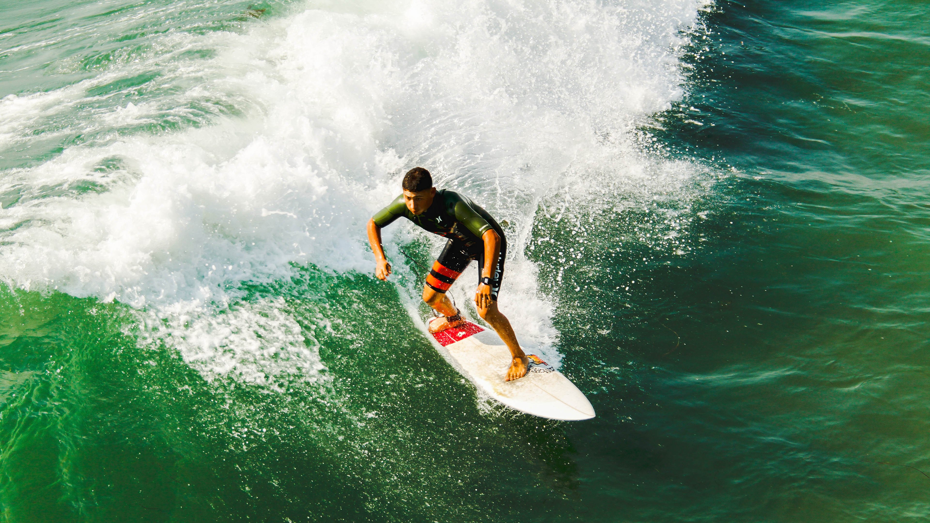 冰封达拉斯，火燃休斯顿，雄鹿铁血防守锁死东契奇，杰伦·格林全能数据引爆联盟