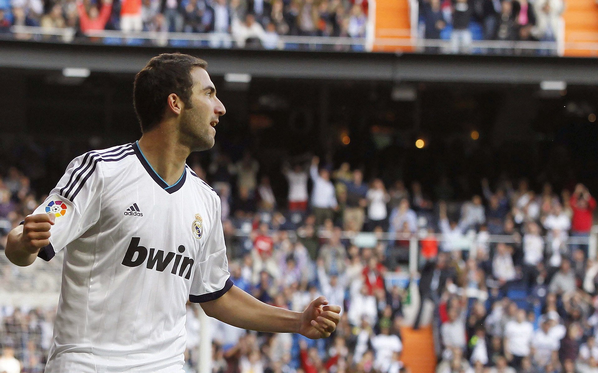 南十字星下的绿茵对决，奥纳纳爆发破局，新西兰火力全开压制智利