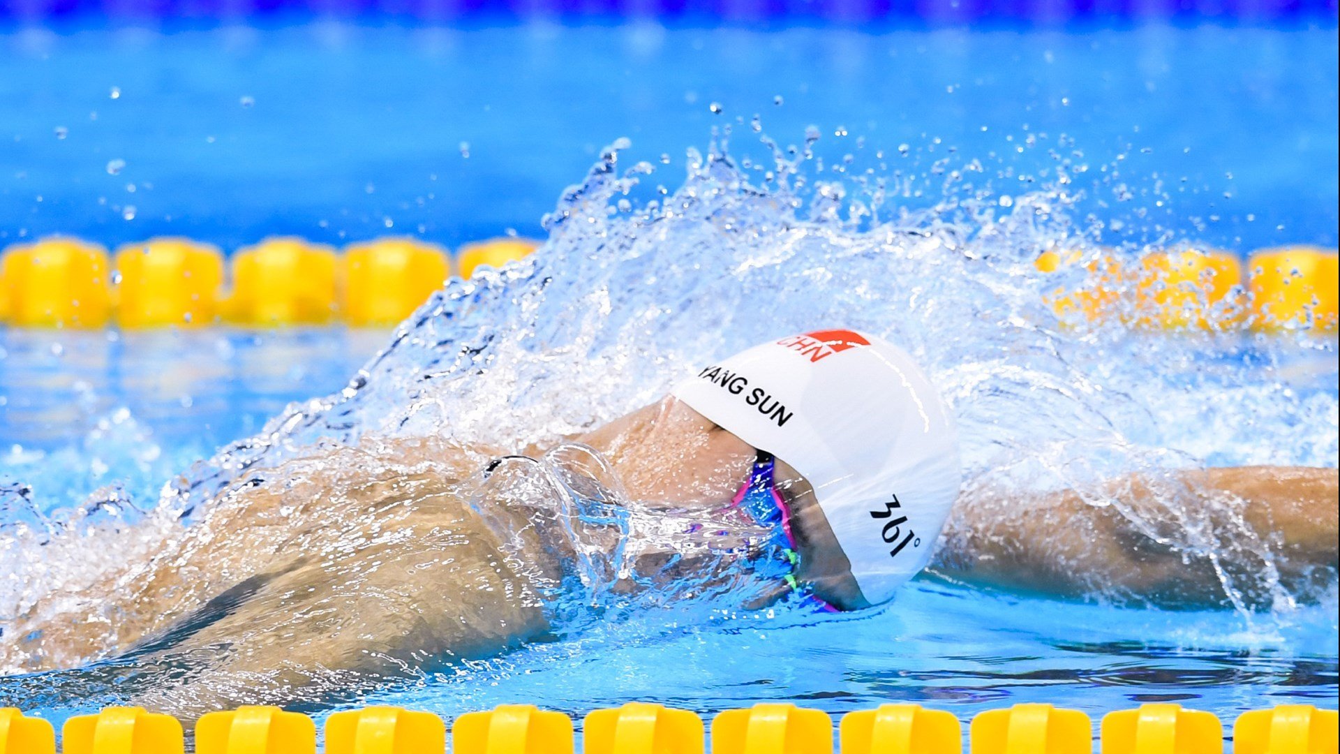 绝杀时刻，雨菲扛旗—法国队险胜印尼背后的中国力量